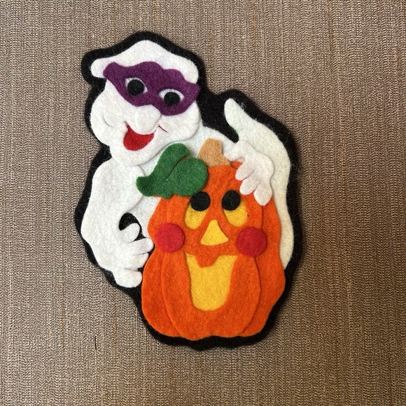 Vintage Halloween 90s Hand Made Felt Ghost Finger Puppet Ornament Applique Patch - Picture 1 of 4